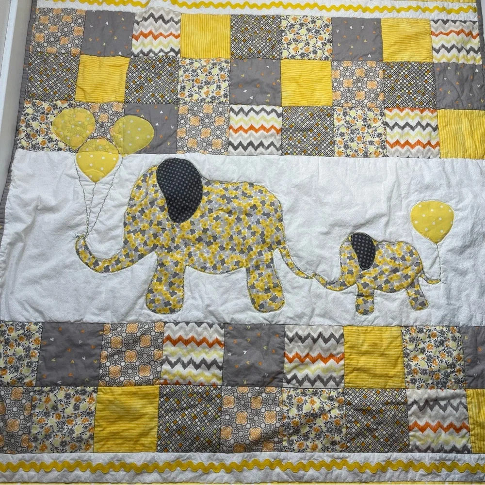 Handmade Quilt Elephants Mama Baby Patchwork Nursery Blanket 48x28